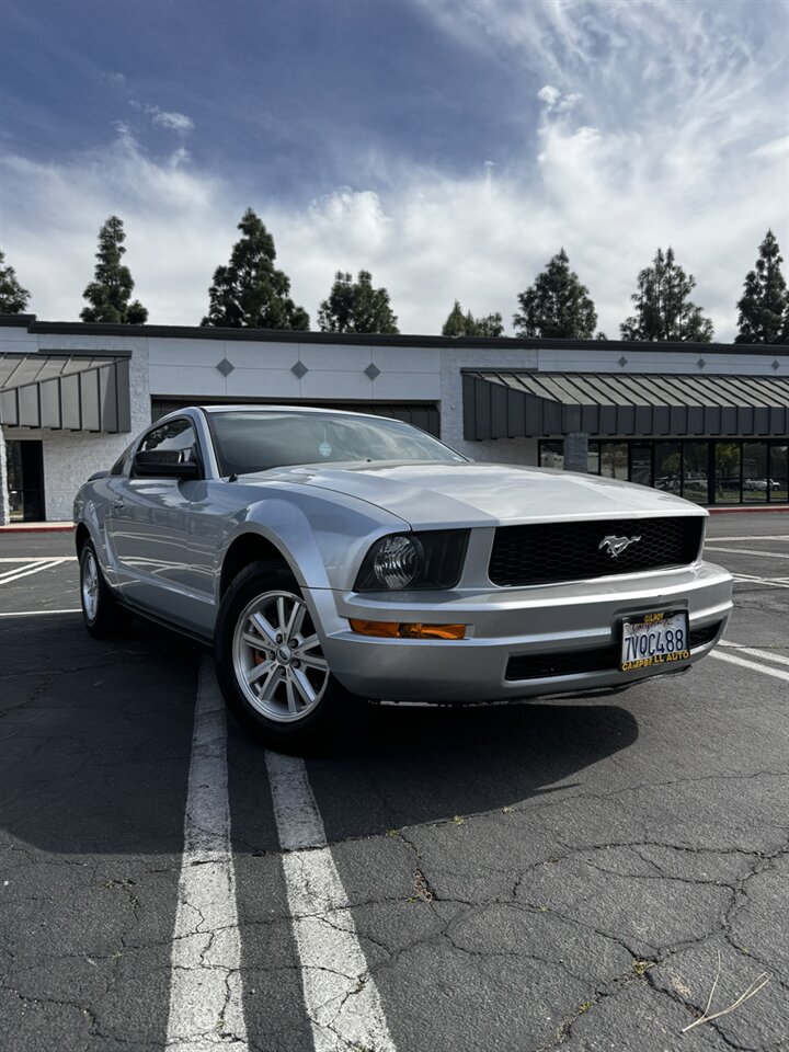 2007 Ford Mustang V6 Deluxe   - Photo 1 - Riverside, CA 92505