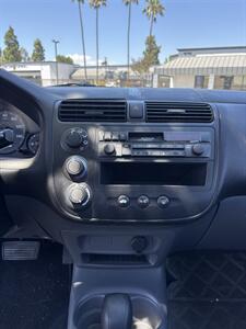 2001 Honda Civic LX - Photo 12 - Riverside, CA 92505