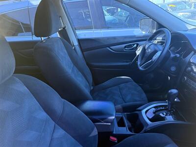 2015 Nissan Rogue S - Photo 4 - La Vergne, TN 37086