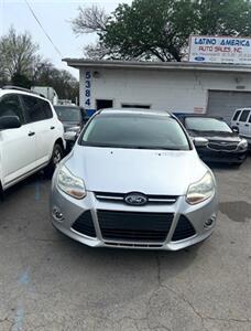2014 Ford Focus SE   - Photo 2 - La Vergne, TN 37086