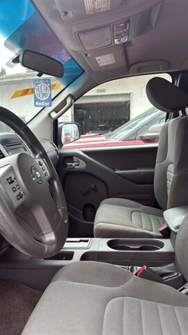2015 Nissan Frontier S - Photo 1 - La Vergne, TN 37086