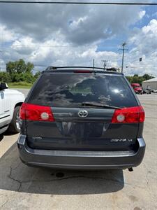 2010 Toyota Sienna CE 7-Passenger   - Photo 3 - La Vergne, TN 37086