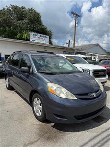 2010 Toyota Sienna CE 7-Passenger   - Photo 2 - La Vergne, TN 37086