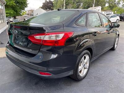 2014 Ford Focus SE   - Photo 2 - La Vergne, TN 37086