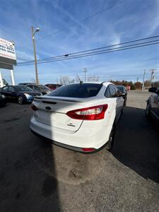 2013 Ford Focus SE   - Photo 3 - La Vergne, TN 37086