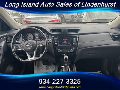 2018 Nissan Rogue SV   - Photo 10 - Lindenhurst, NY 11757