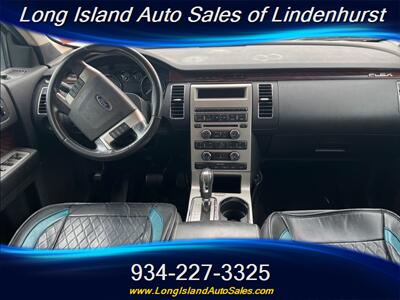 2010 Ford Flex SEL   - Photo 14 - Lindenhurst, NY 11757