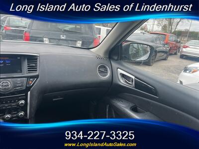 2018 Nissan Pathfinder SV   - Photo 17 - Lindenhurst, NY 11757