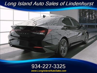 2023 Hyundai ELANTRA SEL   - Photo 3 - Lindenhurst, NY 11757