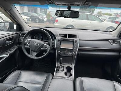 2017 Toyota Camry XLE   - Photo 6 - Lindenhurst, NY 11757