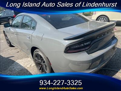 2017 Dodge Charger SE   - Photo 8 - Lindenhurst, NY 11757