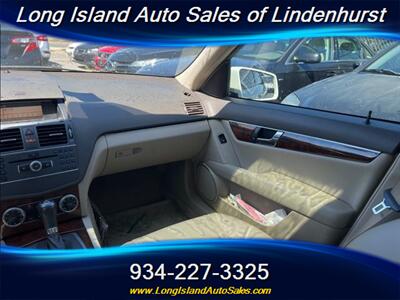 2011 Mercedes-Benz C 300 Luxury   - Photo 10 - Lindenhurst, NY 11757