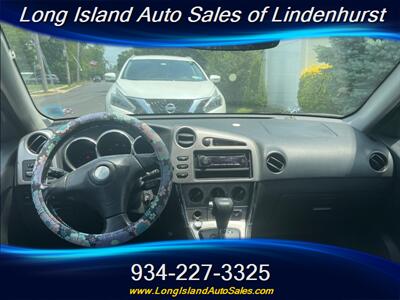 2005 Toyota Matrix XR   - Photo 12 - Lindenhurst, NY 11757