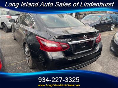 2018 Nissan Altima 2.5 SR   - Photo 4 - Lindenhurst, NY 11757