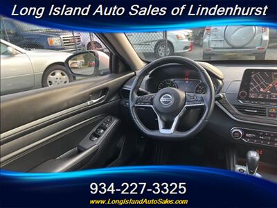 2019 Nissan Altima 2.5 SL   - Photo 14 - Lindenhurst, NY 11757