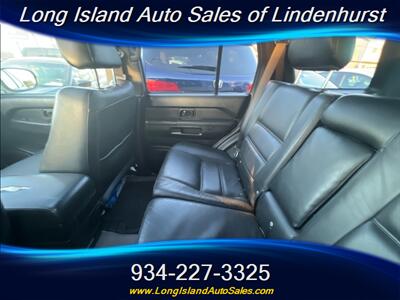 2004 Nissan Pathfinder SE   - Photo 10 - Lindenhurst, NY 11757