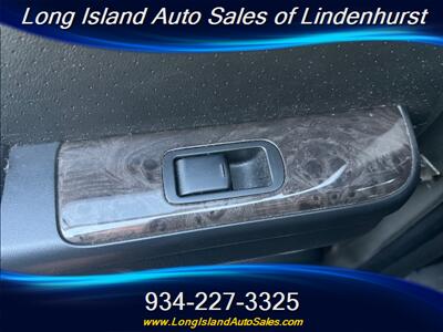 2004 Nissan Pathfinder SE   - Photo 17 - Lindenhurst, NY 11757