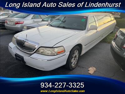 2007 Lincoln Town Car Executive   - Photo 1 - Lindenhurst, NY 11757