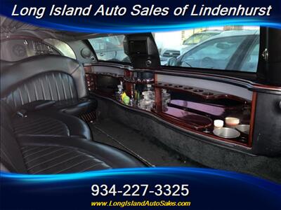 2007 Lincoln Town Car Executive   - Photo 10 - Lindenhurst, NY 11757