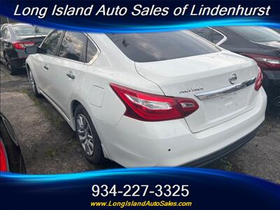 2017 Nissan Altima 2.5 S   - Photo 4 - Lindenhurst, NY 11757