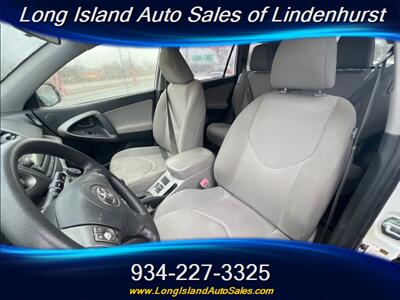 2012 Toyota RAV4 XLE   - Photo 7 - Lindenhurst, NY 11757