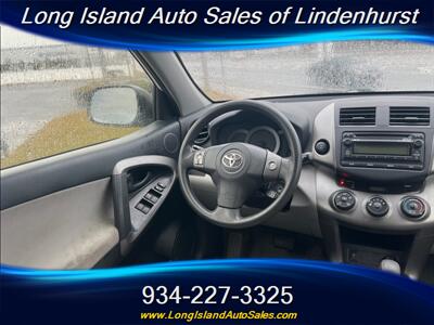 2012 Toyota RAV4 XLE   - Photo 10 - Lindenhurst, NY 11757