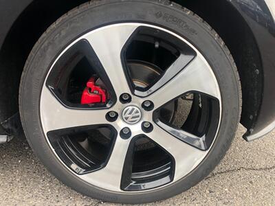 2016 Volkswagen Golf GTI SE   - Photo 15 - Portland, OR 97266