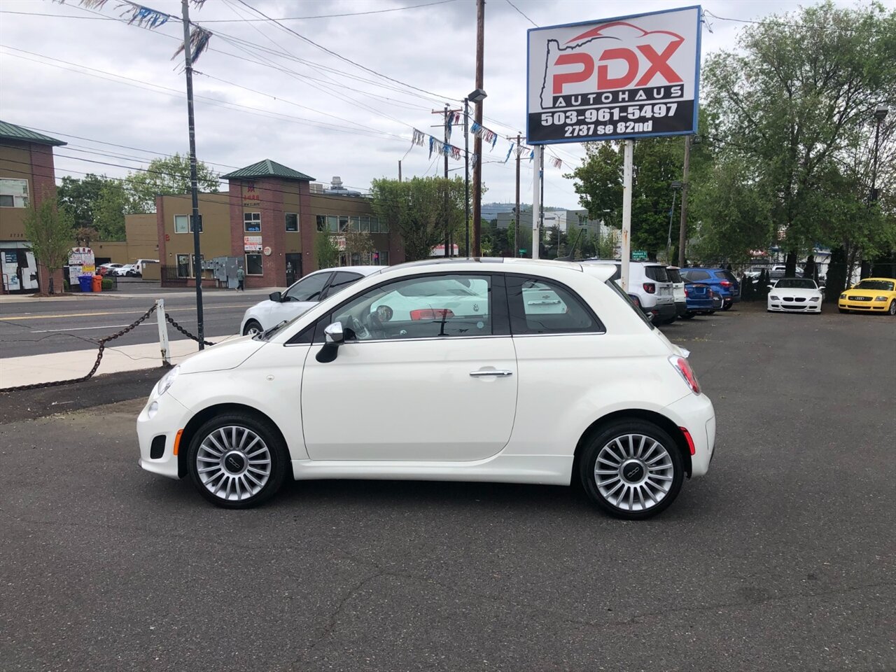 2018 FIAT 500 Lounge   - Photo 1 - Portland, OR 97266