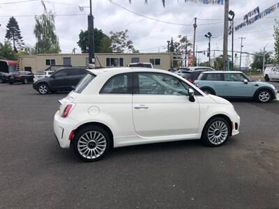 2018 FIAT 500 Lounge   - Photo 2 - Portland, OR 97266