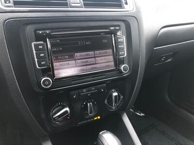 2012 Volkswagen Jetta SE   - Photo 12 - Portland, OR 97266