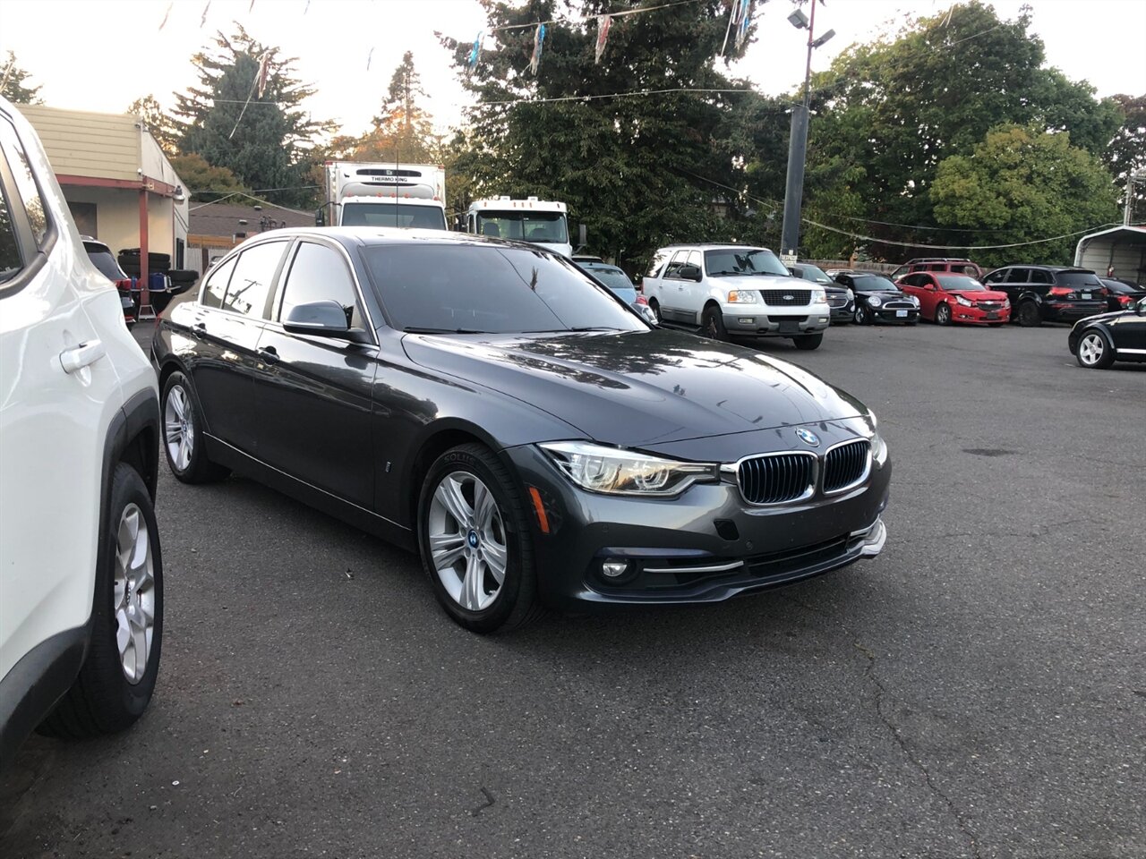 2018 BMW 330e iPerformance - Photo 6 - Portland, OR 97266