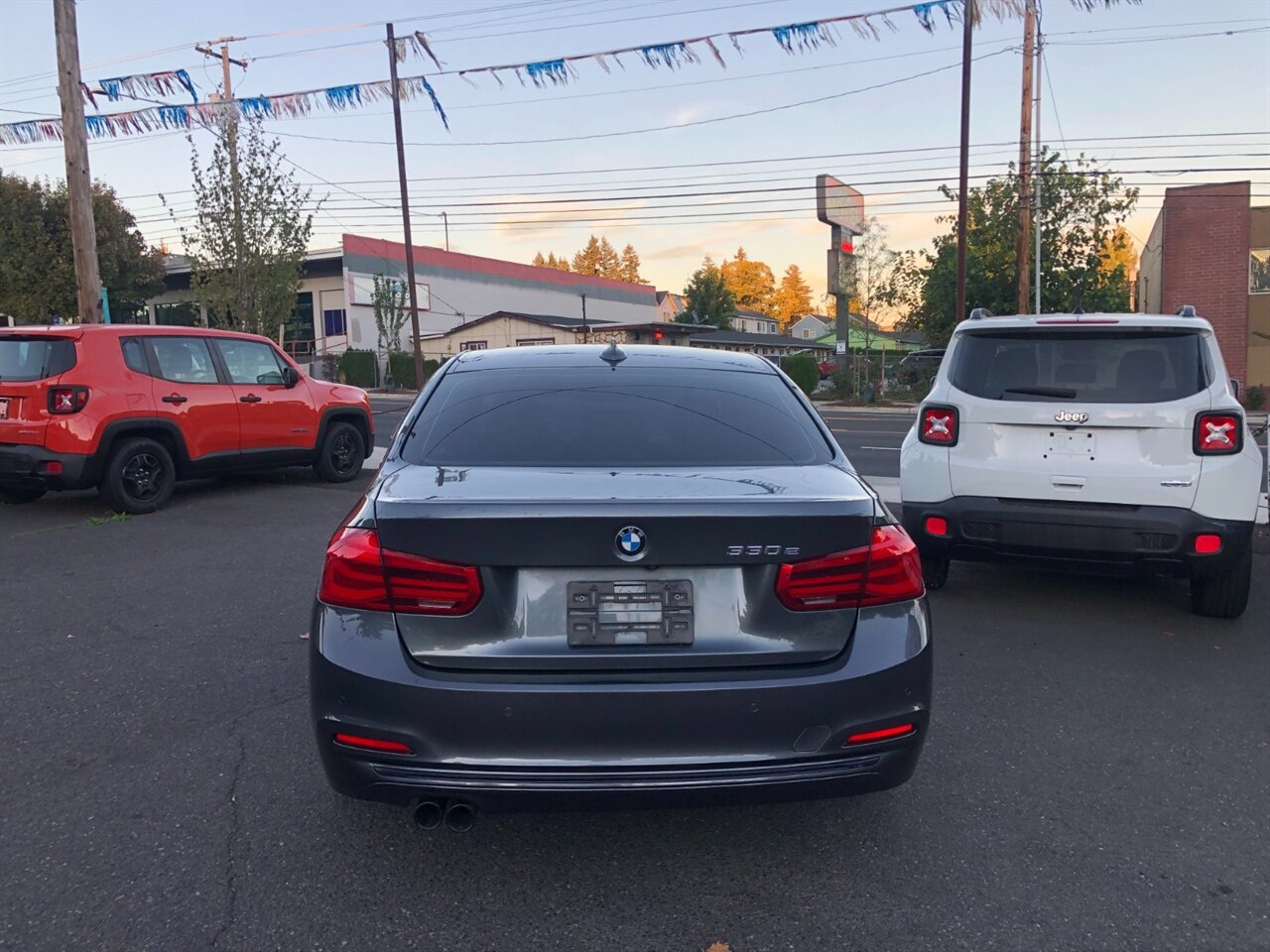 2018 BMW 330e iPerformance - Photo 5 - Portland, OR 97266