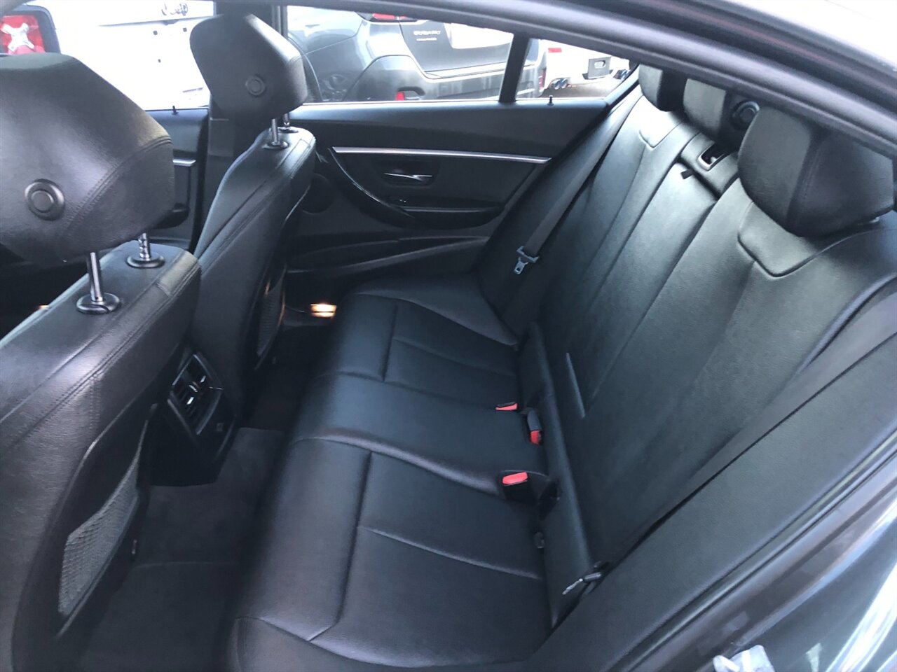 2018 BMW 330e iPerformance - Photo 11 - Portland, OR 97266