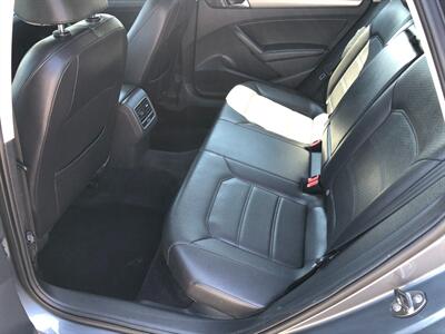 2014 Volkswagen Passat 2.0L TDI SE   - Photo 10 - Portland, OR 97266