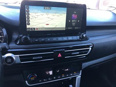 2022 Kia Seltos SX   - Photo 13 - Portland, OR 97266