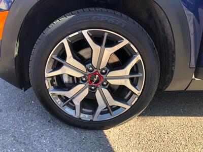 2022 Kia Seltos SX   - Photo 16 - Portland, OR 97266