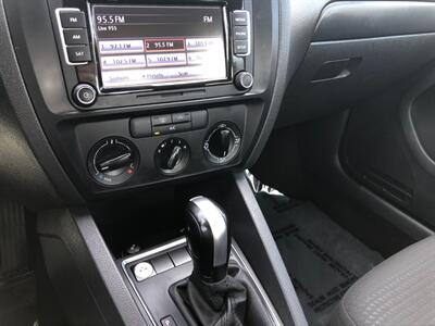 2015 Volkswagen Jetta S   - Photo 12 - Portland, OR 97266