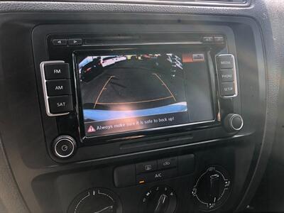 2015 Volkswagen Jetta S   - Photo 13 - Portland, OR 97266