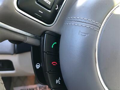 2012 Jaguar XJL Portfolio   - Photo 16 - Portland, OR 97266