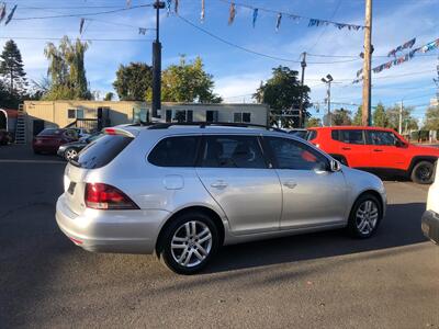 2011 Volkswagen Jetta SportWagen TDI   - Photo 2 - Portland, OR 97266
