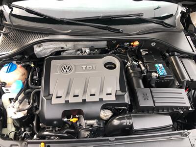 2012 Volkswagen Passat TDI SEL Premium - Photo 18 - Portland, OR 97266