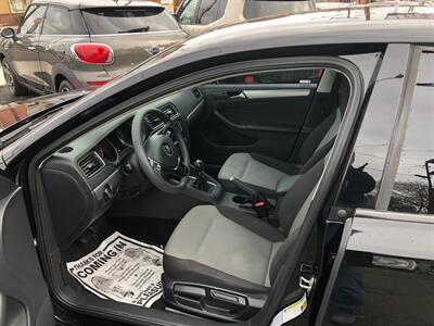 2017 Volkswagen Jetta 1.4T S   - Photo 9 - Portland, OR 97266