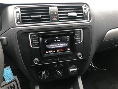 2017 Volkswagen Jetta 1.4T S   - Photo 13 - Portland, OR 97266