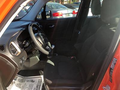 2017 Jeep Renegade Sport   - Photo 9 - Portland, OR 97266