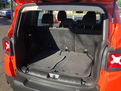 2017 Jeep Renegade Sport   - Photo 8 - Portland, OR 97266