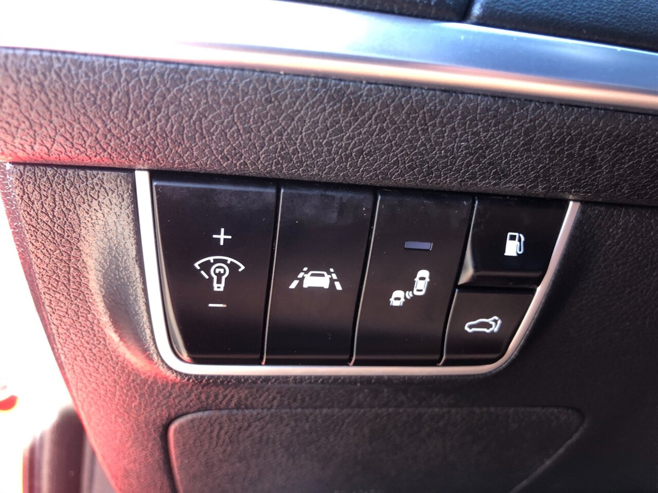 2018 Kia Stinger GT2 - Photo 18 - Portland, OR 97266