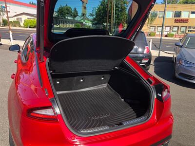 2018 Kia Stinger GT2 - Photo 8 - Portland, OR 97266