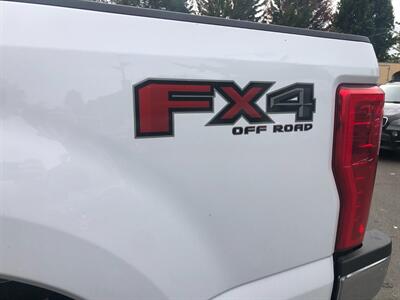 2019 Ford F-350 SUPER DUTY XLT   - Photo 9 - Portland, OR 97266