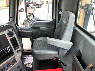 2015 Mack 600 CXU   - Photo 13 - Portland, OR 97266