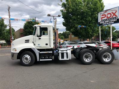 2015 Mack 600 CXU   - Photo 1 - Portland, OR 97266